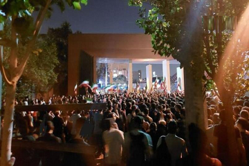 توهین روزنامه شهرداری زاکانی به دانشجویان معترض